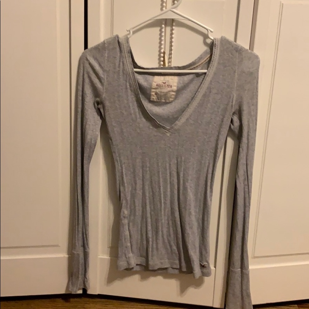 Fitted hollister shirt